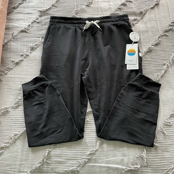 Vuori Pants - Vuori black performance joggers
